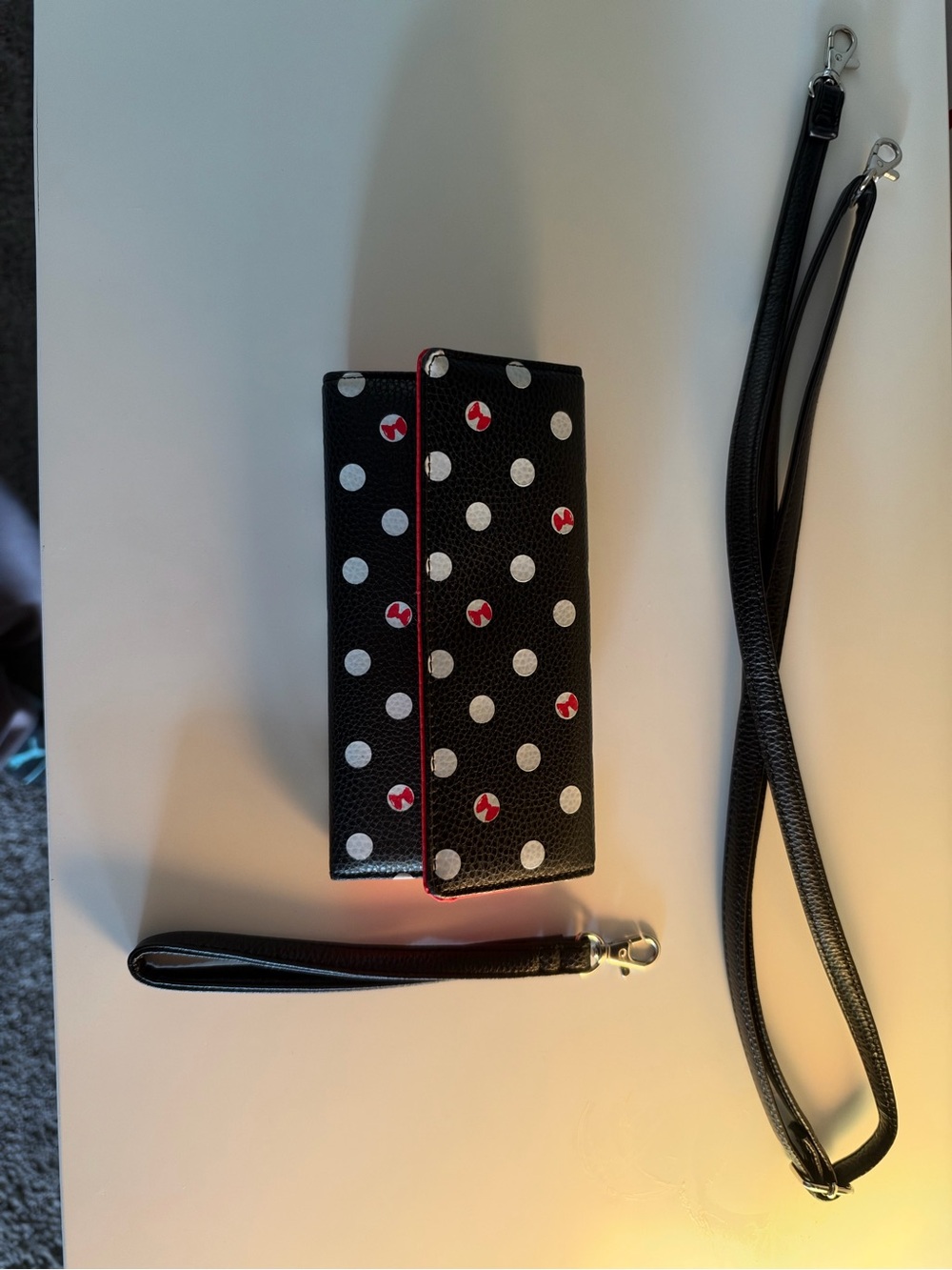 Minnie Mouse wallet with clutch and crossbody strap